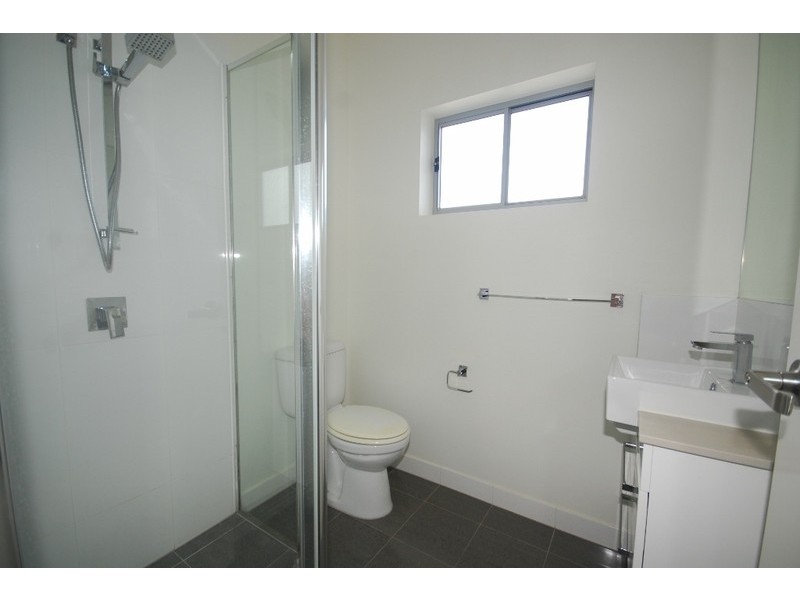 17/28 Carl Street, Woolloongabba QLD 4102