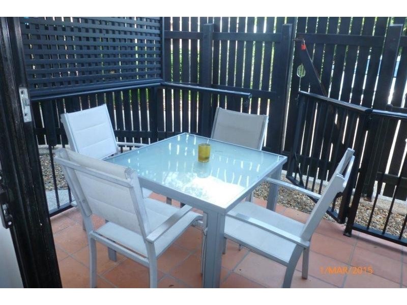 2/75 Thorn Street, Kangaroo Point QLD 4169