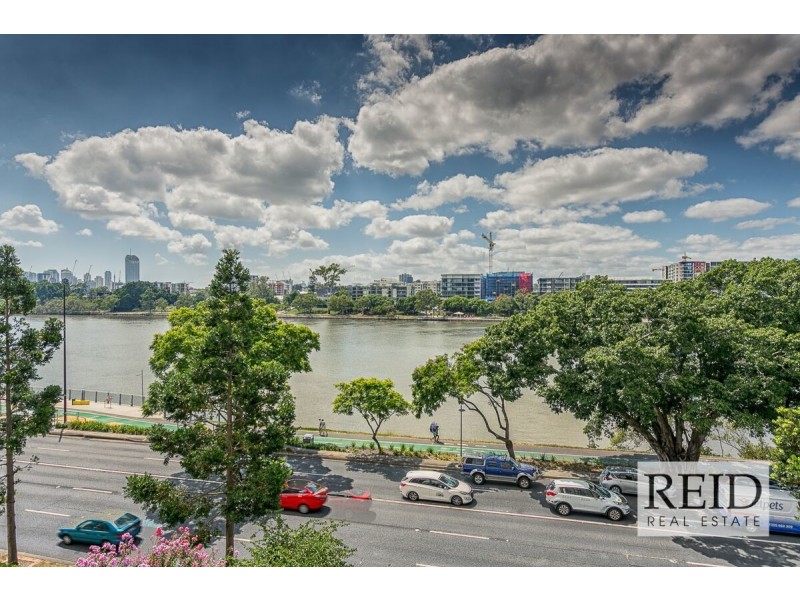 8/523 Coronation Drive, Toowong QLD 4066