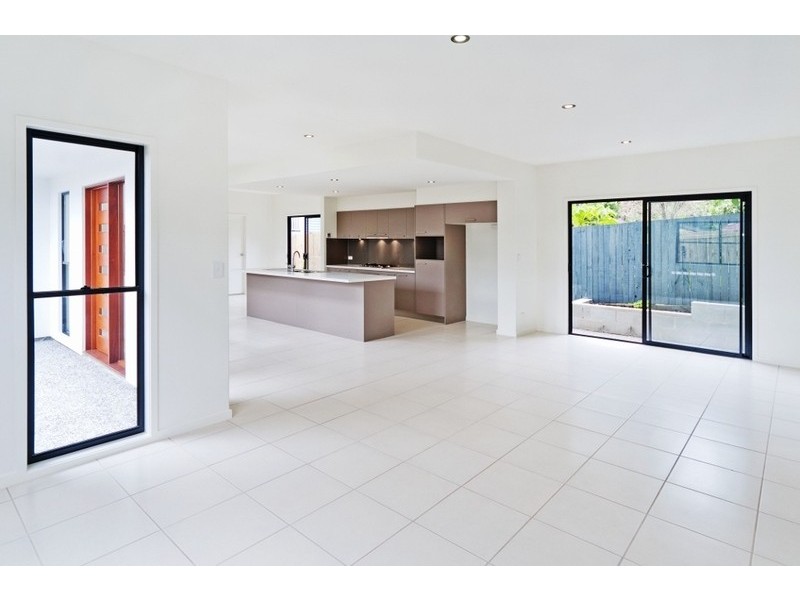 45 Park Road West, Dutton Park QLD 4102