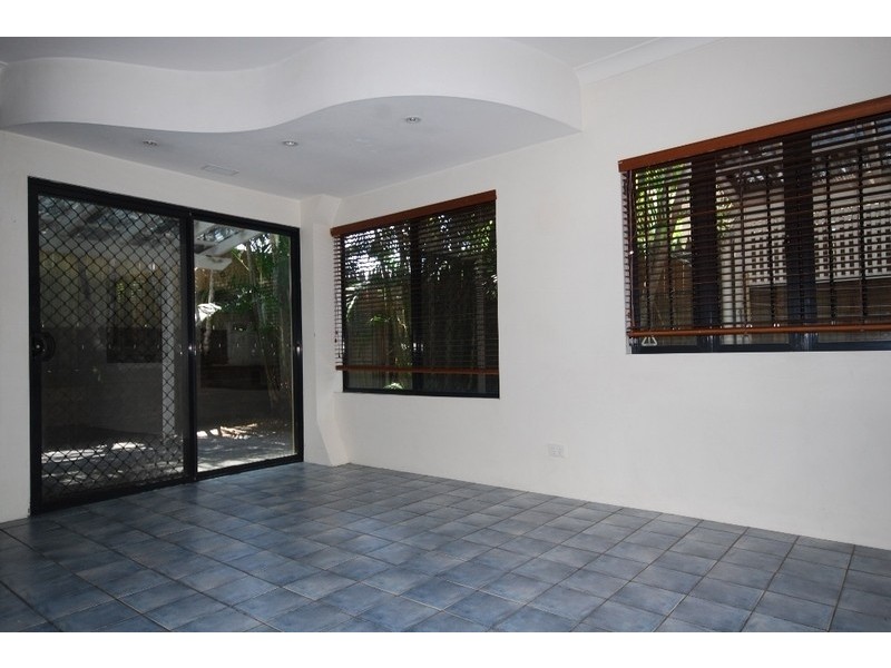 10/74 Kent Street, New Farm QLD 4005