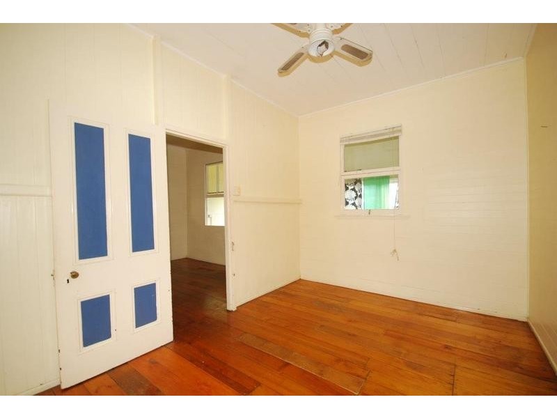 2/4 Ross Street, Woolloongabba QLD 4102