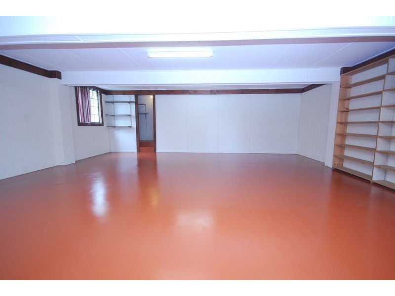 15 Holmesbrook St, Ashgrove QLD 4060