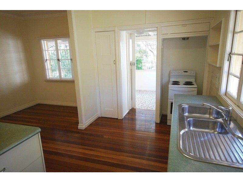 28  Davies Road, Ashgrove QLD 4060