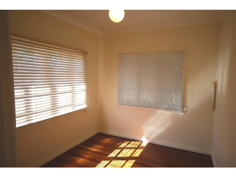 28  Davies Road, Ashgrove QLD 4060