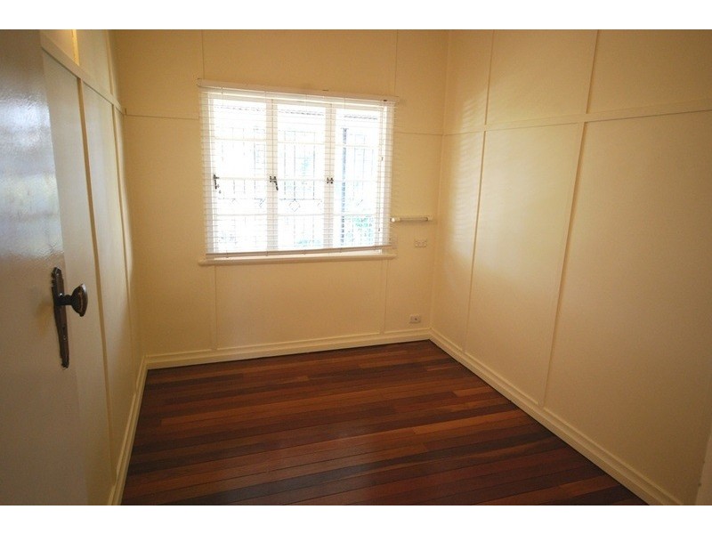 28  Davies Road, Ashgrove QLD 4060