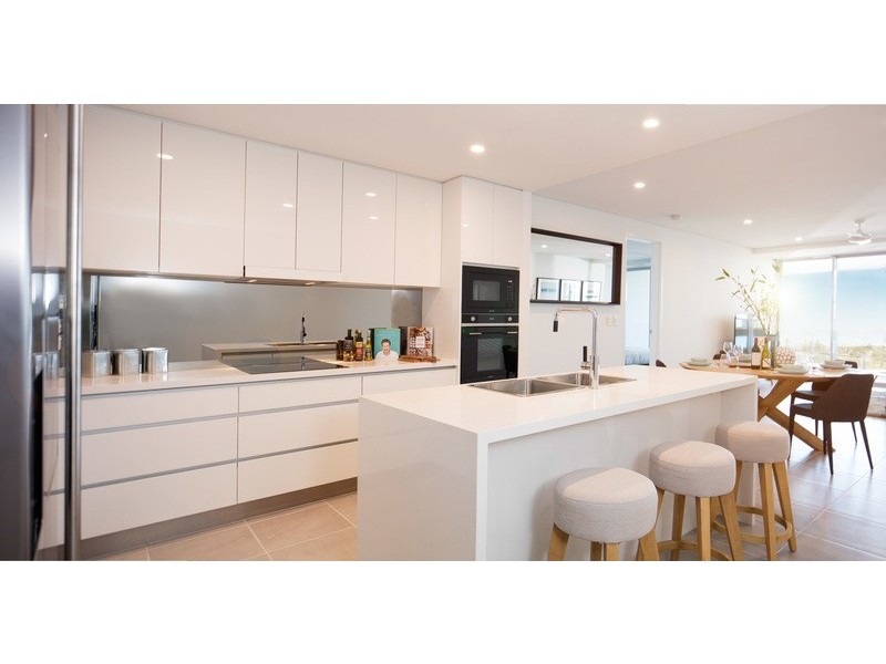 113 Landsborough Ave, Scarborough QLD 4020