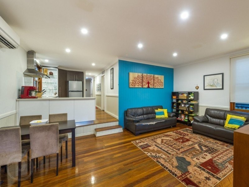 23 Dover Street, Red Hill QLD 4059