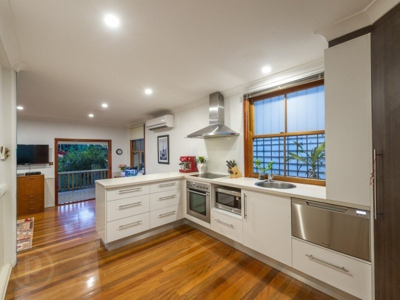 23 Dover Street, Red Hill QLD 4059