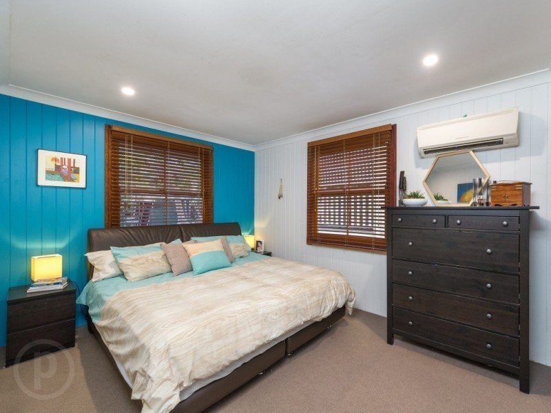 23 Dover Street, Red Hill QLD 4059