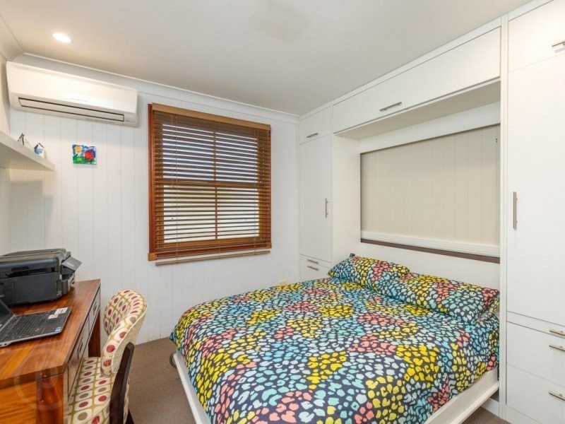 23 Dover Street, Red Hill QLD 4059