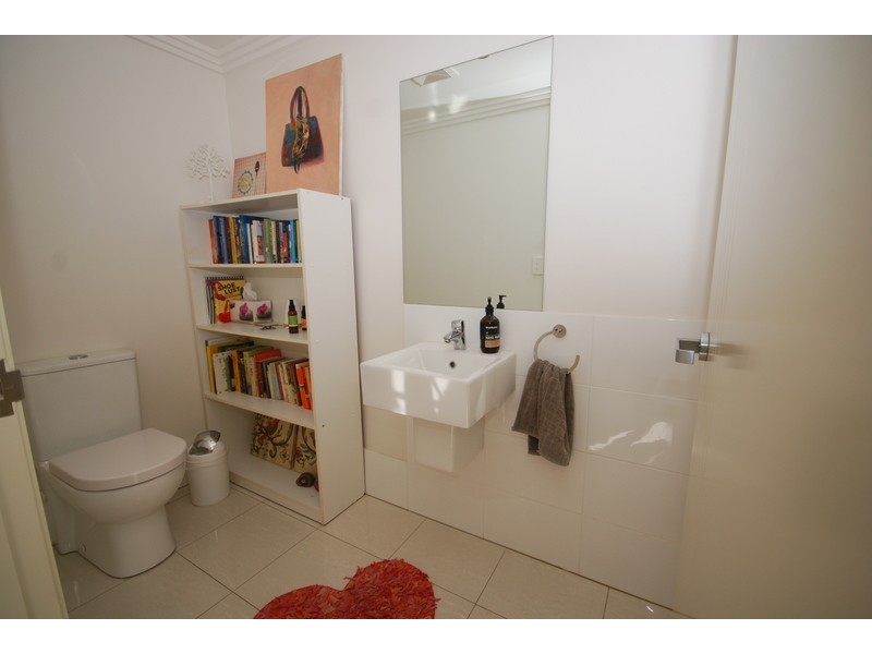 12/17 Marshall Lane, Kenmore QLD 4069