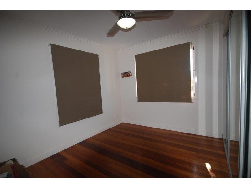 316 Kitchener Road, Stafford Heights QLD 4053