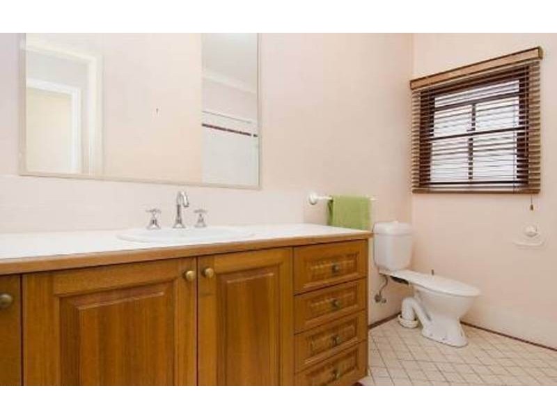 11 Ella Street, Red Hill QLD 4059