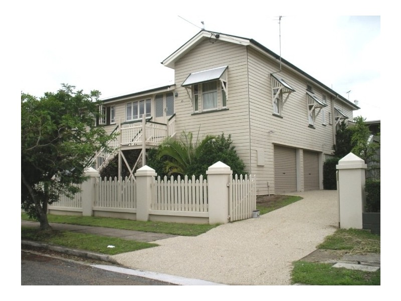 16 Lucy Street, Milton QLD 4064