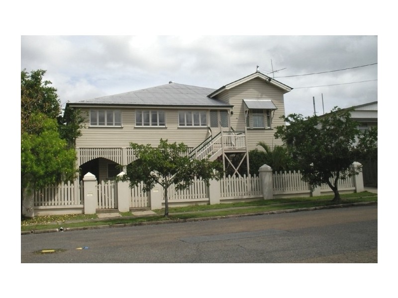 16 Lucy Street, Milton QLD 4064