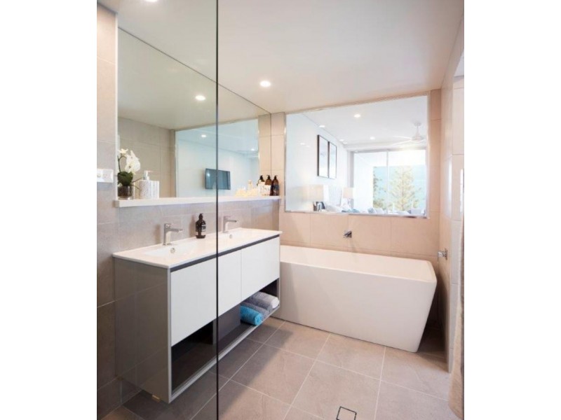 4/113 Landsborough Ave, Scarborough QLD 4020