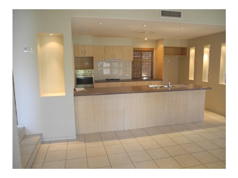 30 Wight Street, Milton QLD 4064
