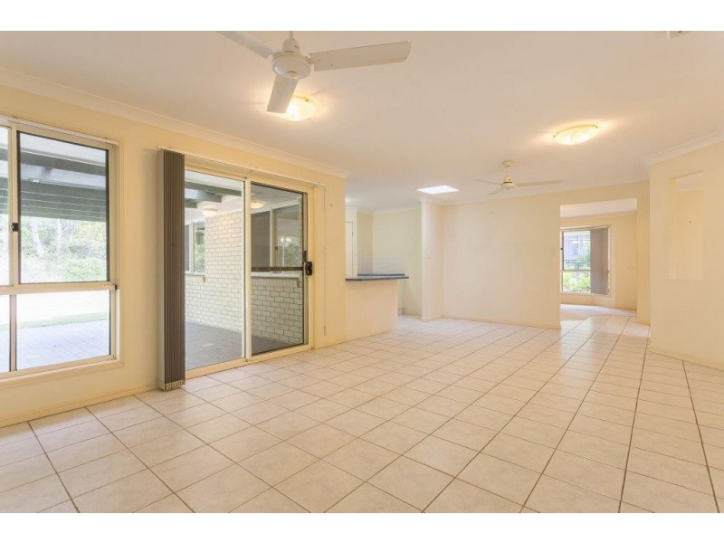 28  Hawkes Avenue, Arana Hills QLD 4054