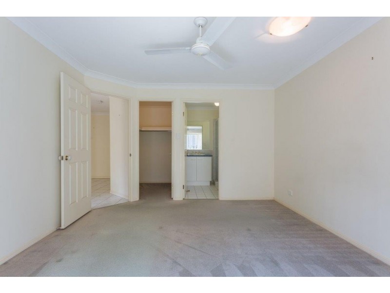 28  Hawkes Avenue, Arana Hills QLD 4054