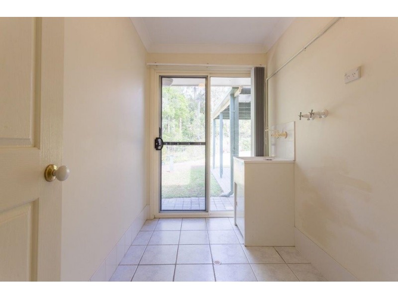 28  Hawkes Avenue, Arana Hills QLD 4054