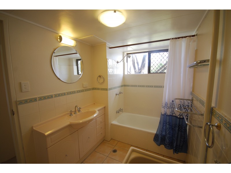 2/28 Kidston Terrace, Chermside QLD 4032