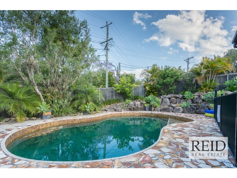 24 Moonmera St, The Gap QLD 4061