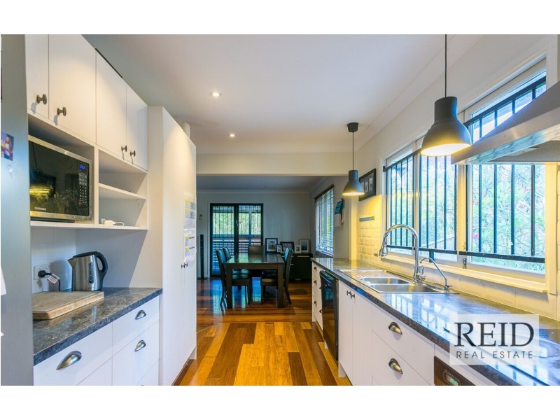 24 Moonmera St, The Gap QLD 4061