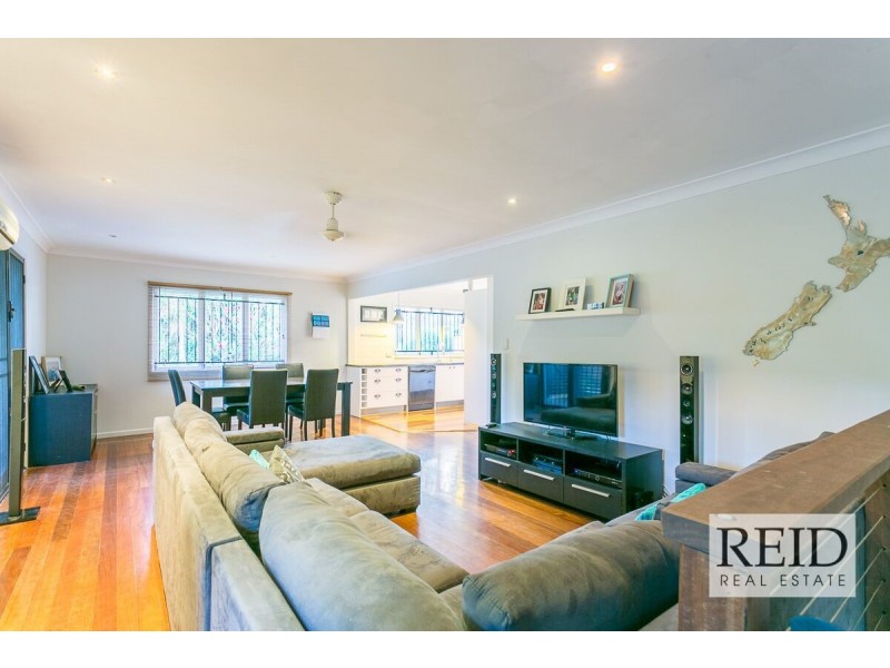 24 Moonmera St, The Gap QLD 4061