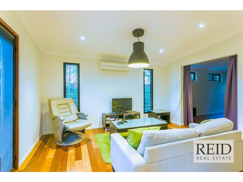 24 Moonmera St, The Gap QLD 4061