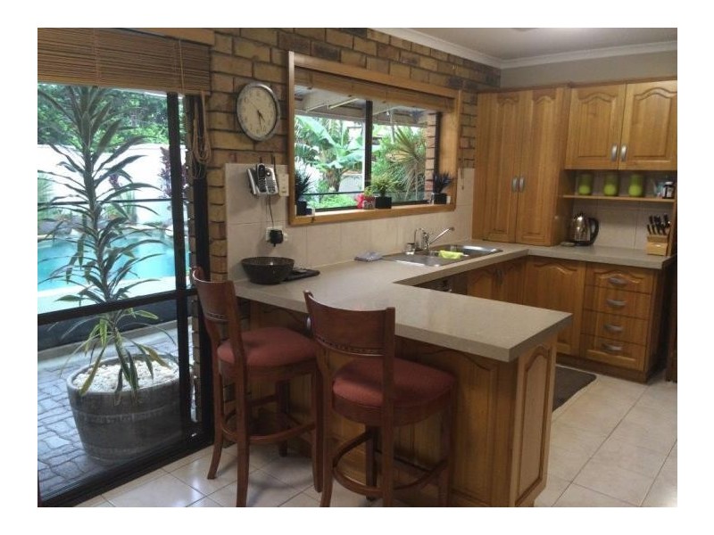 19 Whitecastle Street, Carindale QLD 4152