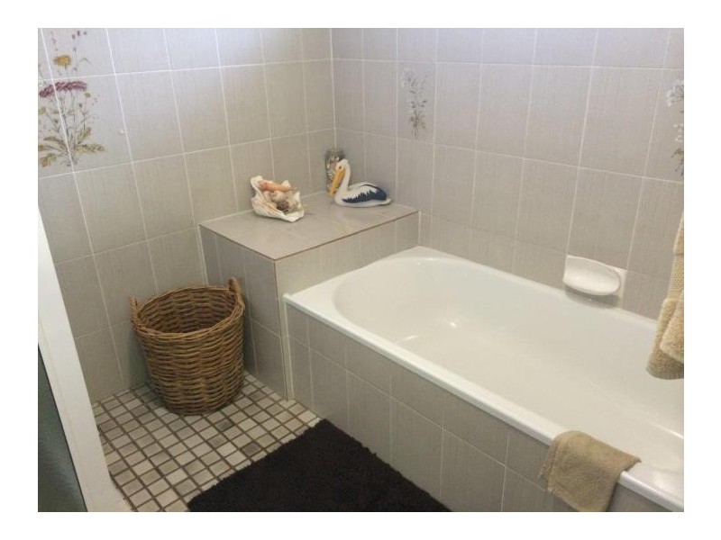 19 Whitecastle Street, Carindale QLD 4152