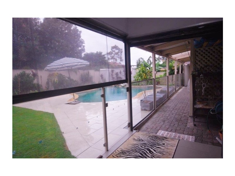 19 Whitecastle Street, Carindale QLD 4152