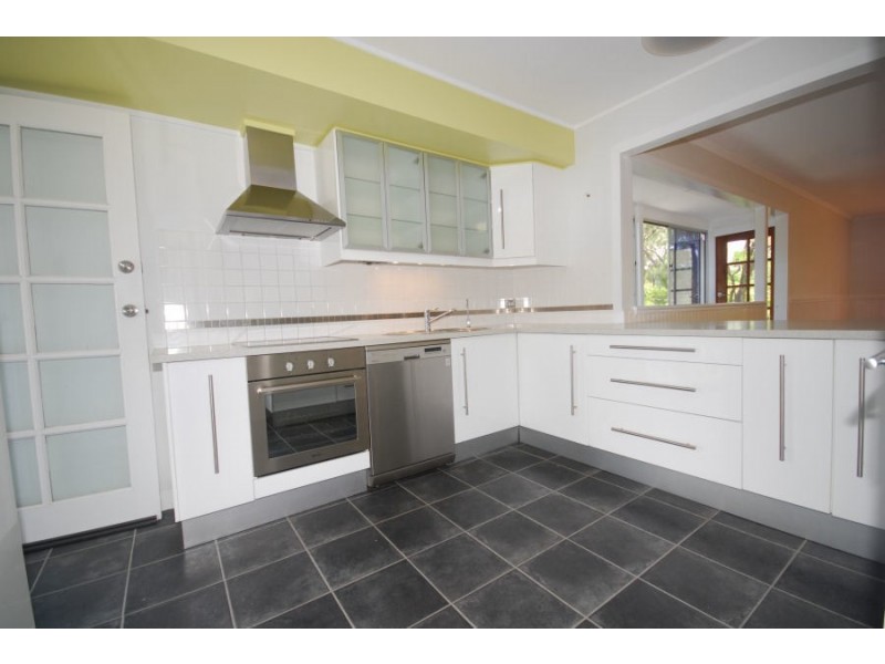 66 Bromwich Street, The Gap QLD 4061