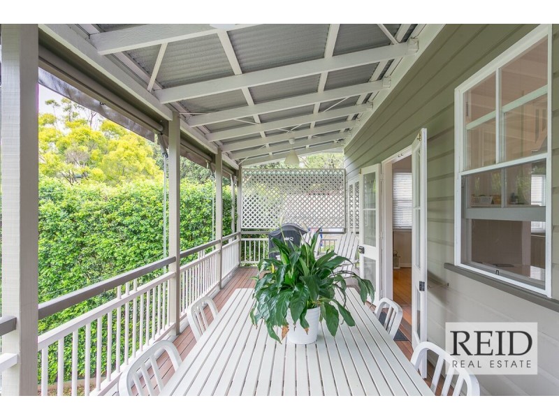 17 Thorn Street, Red Hill QLD 4059