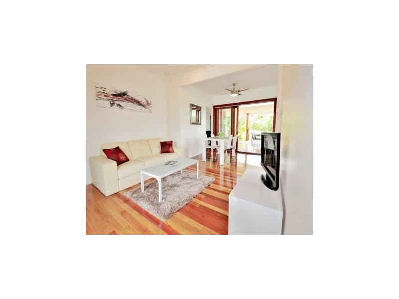 80 Imperial Avenue, Cannon Hill QLD 4170