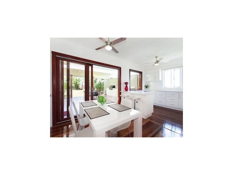 80 Imperial Avenue, Cannon Hill QLD 4170