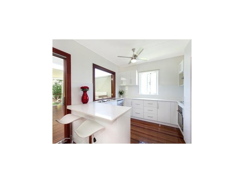 80 Imperial Avenue, Cannon Hill QLD 4170