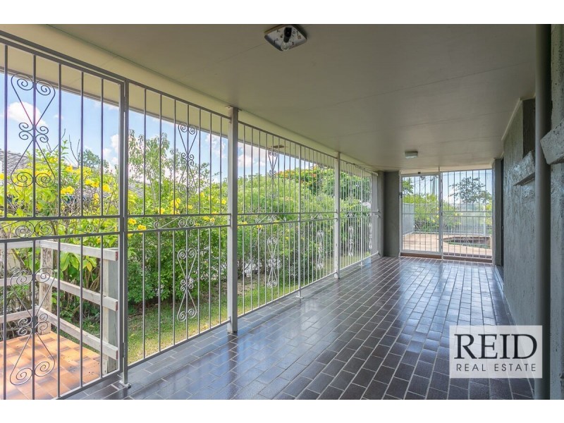 2 Janus Court, Eatons Hill QLD 4037