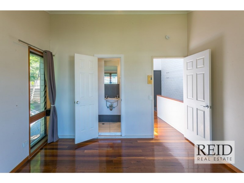 2/28 Bramston Terrace, Herston QLD 4006