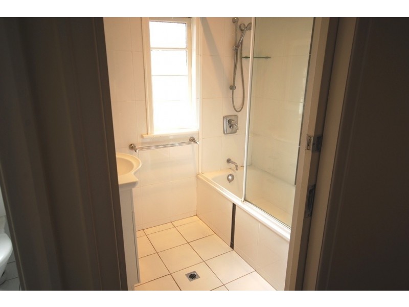 28 Davies Road, Ashgrove QLD 4060