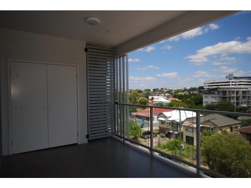 17/28 Carl Street, Woolloongabba QLD 4102
