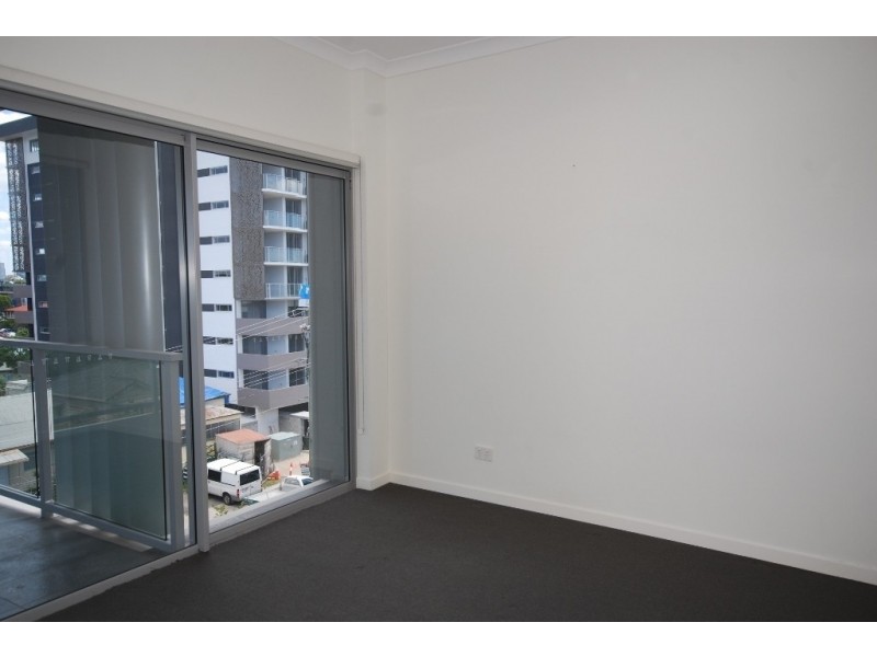 17/28 Carl Street, Woolloongabba QLD 4102