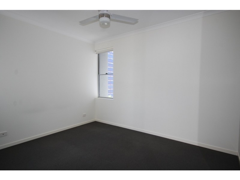 17/28 Carl Street, Woolloongabba QLD 4102