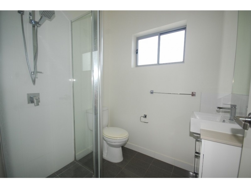 17/28 Carl Street, Woolloongabba QLD 4102