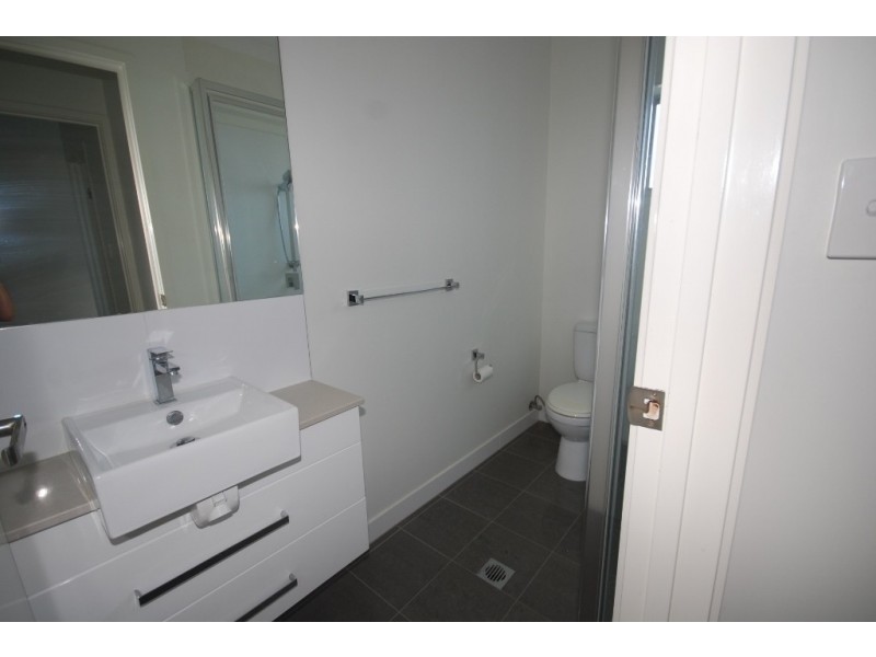 17/28 Carl Street, Woolloongabba QLD 4102