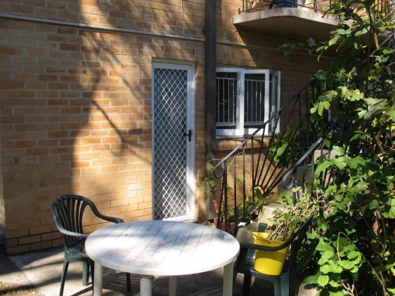 4/32 Hebe St, Bardon QLD 4065