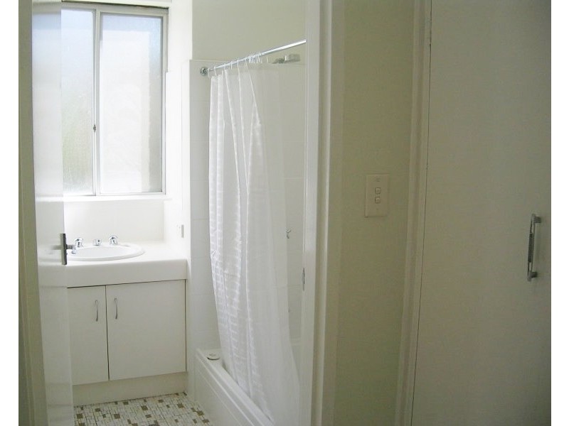 3/111 Glenalva Terrace, Enoggera QLD 4051