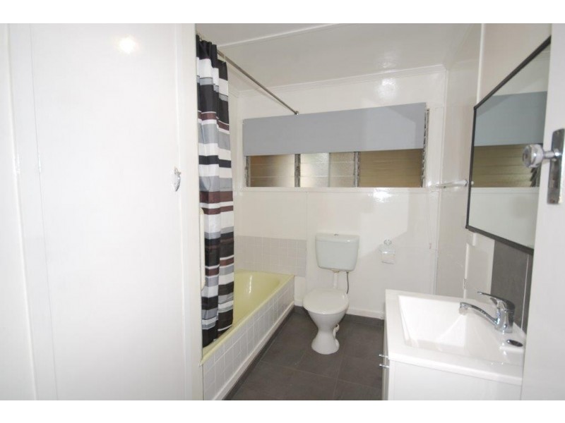 32 Sedgemoor Street, Stafford Heights QLD 4053