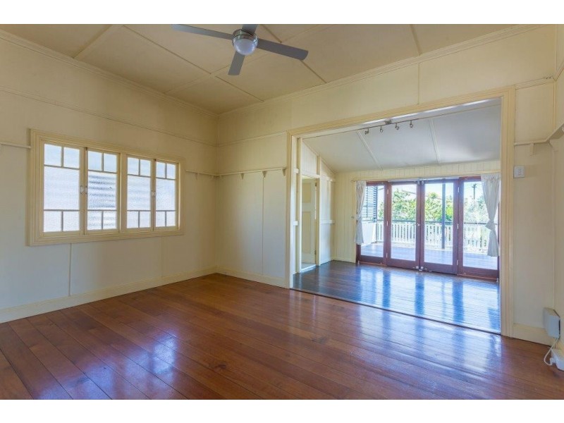 28 Hamilton Avenue, Hendra QLD 4011